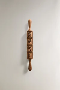 ACACIA WOOD ROLLING PIN WITH RAISED CHRISTMAS DESIGN