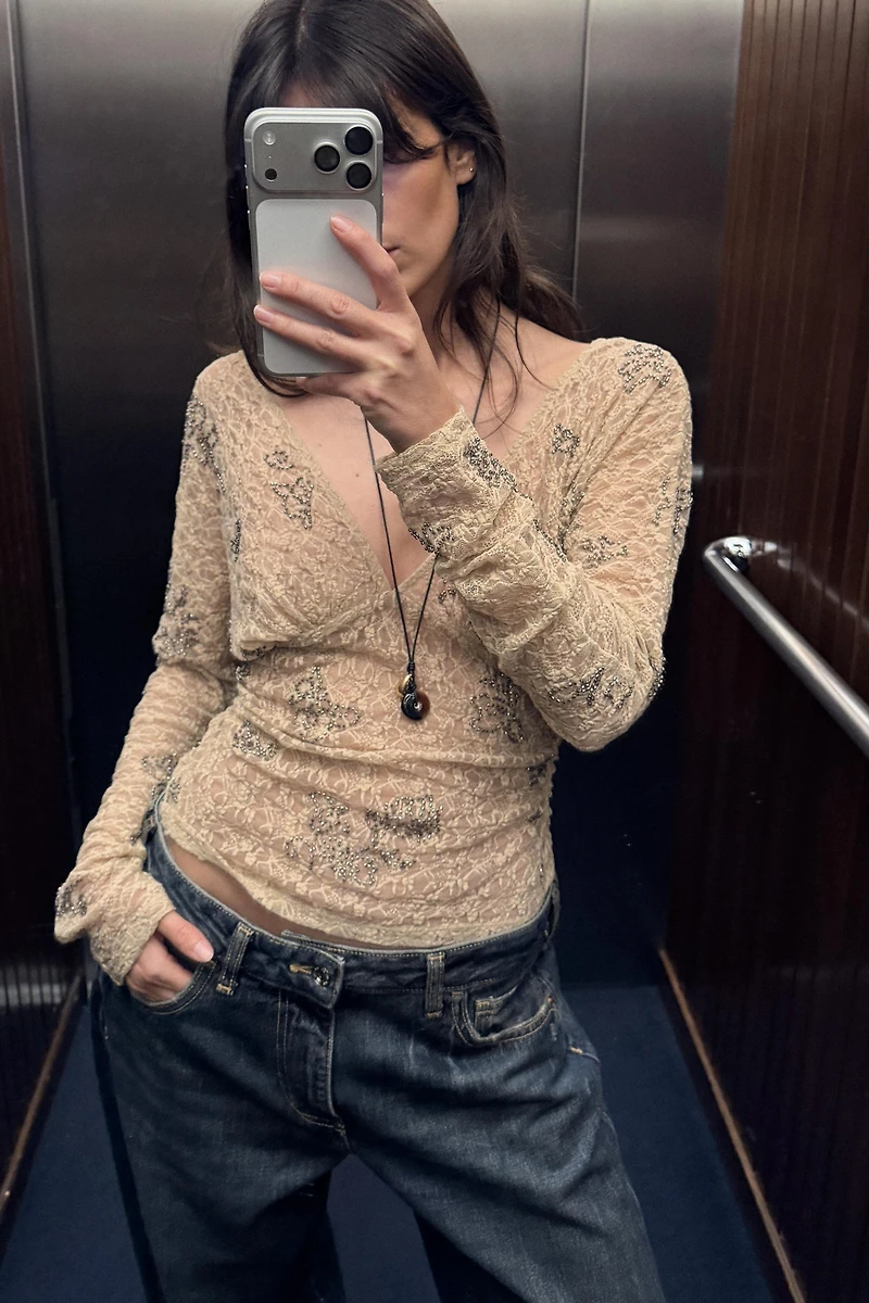 BEADED EMBROIDERED TOP