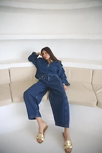 FLAT CROSSED LEATHER SANDALS