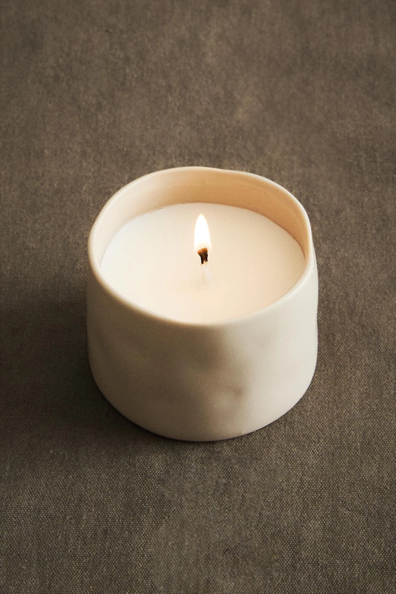 G) FLOR DE NOVIEMBRE SCENTED CANDLE