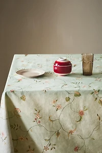 FLORAL PRINT TABLECLOTH WITH LACE TRIM