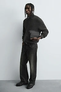 TEXTURED CROSSBODY BAG