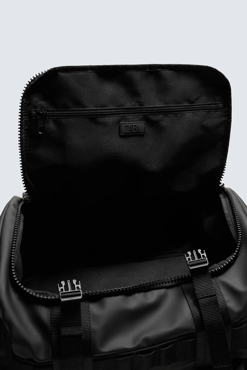 TECHNICAL TRAVEL BACKPACK