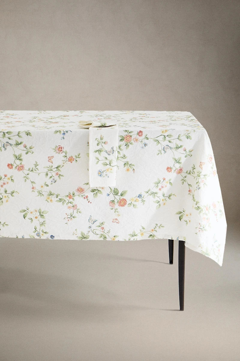 NAPPE JACQUARD ET IMPRIMÉ FLORAL