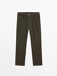 Tapered fit jeans
