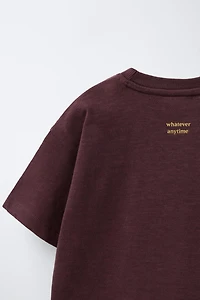 T-SHIRT À INSCRIPTION IMPRIMÉE