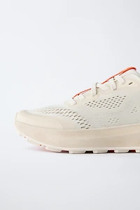 SPORT SNEAKERS