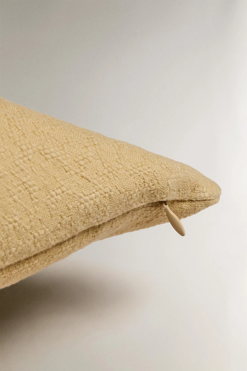 TEXTURED JACQUARD THROW PILLOW COVER