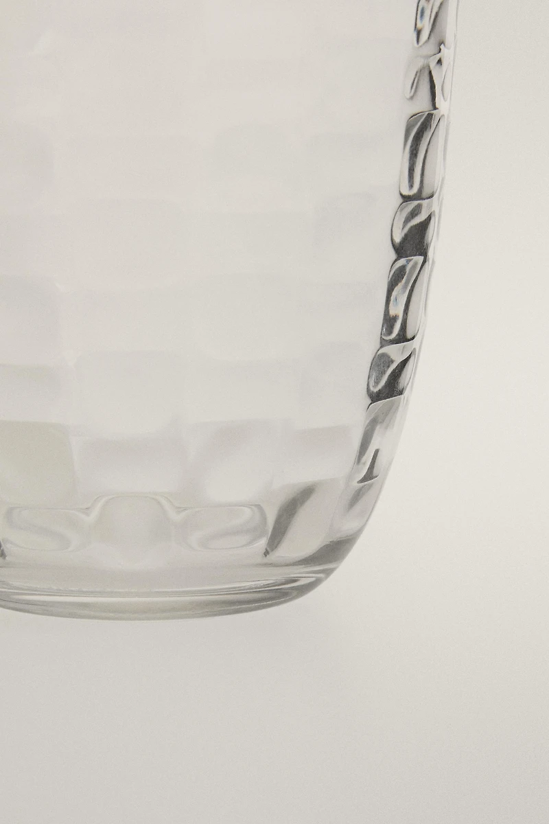 RAISED SQUARE-EFFECT TUMBLER