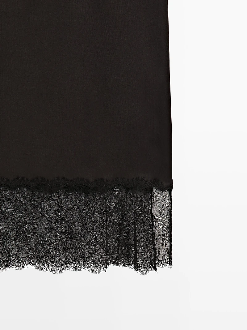 Jupe midi nuisette à dentelle