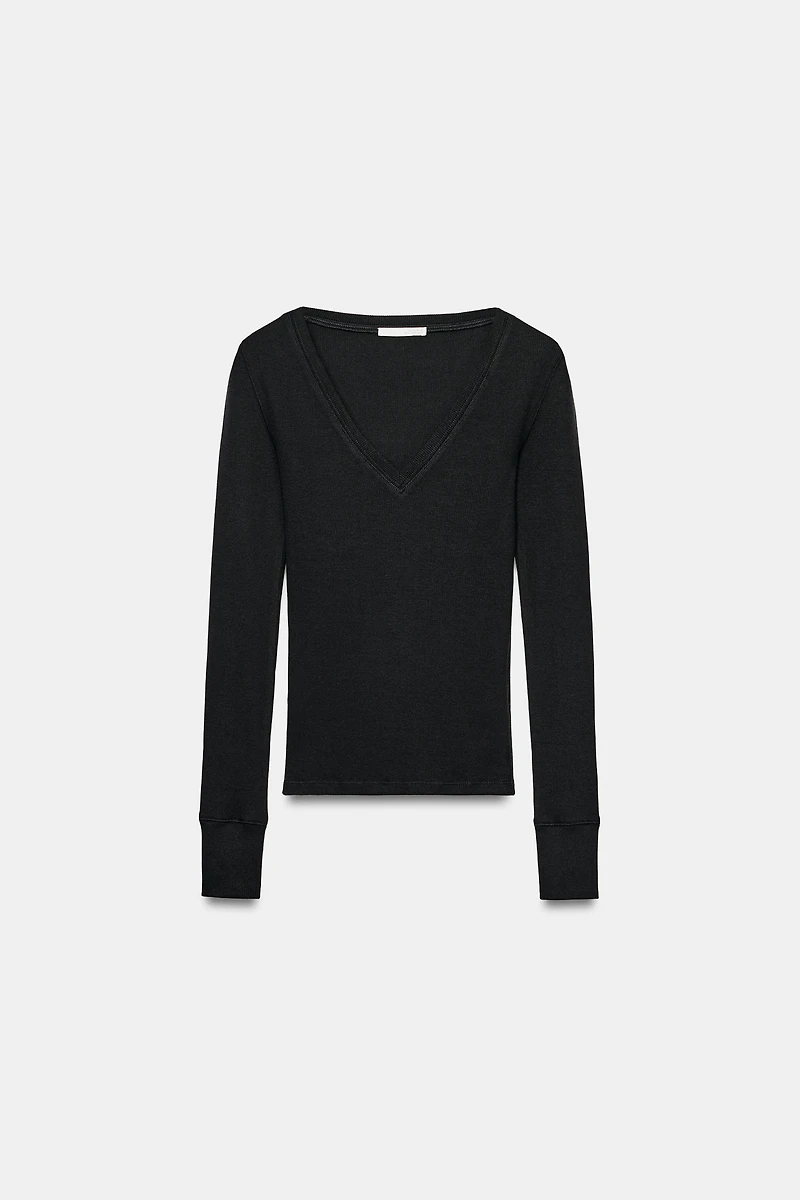 RIBBED LONG-SLEEVE T-SHIRT