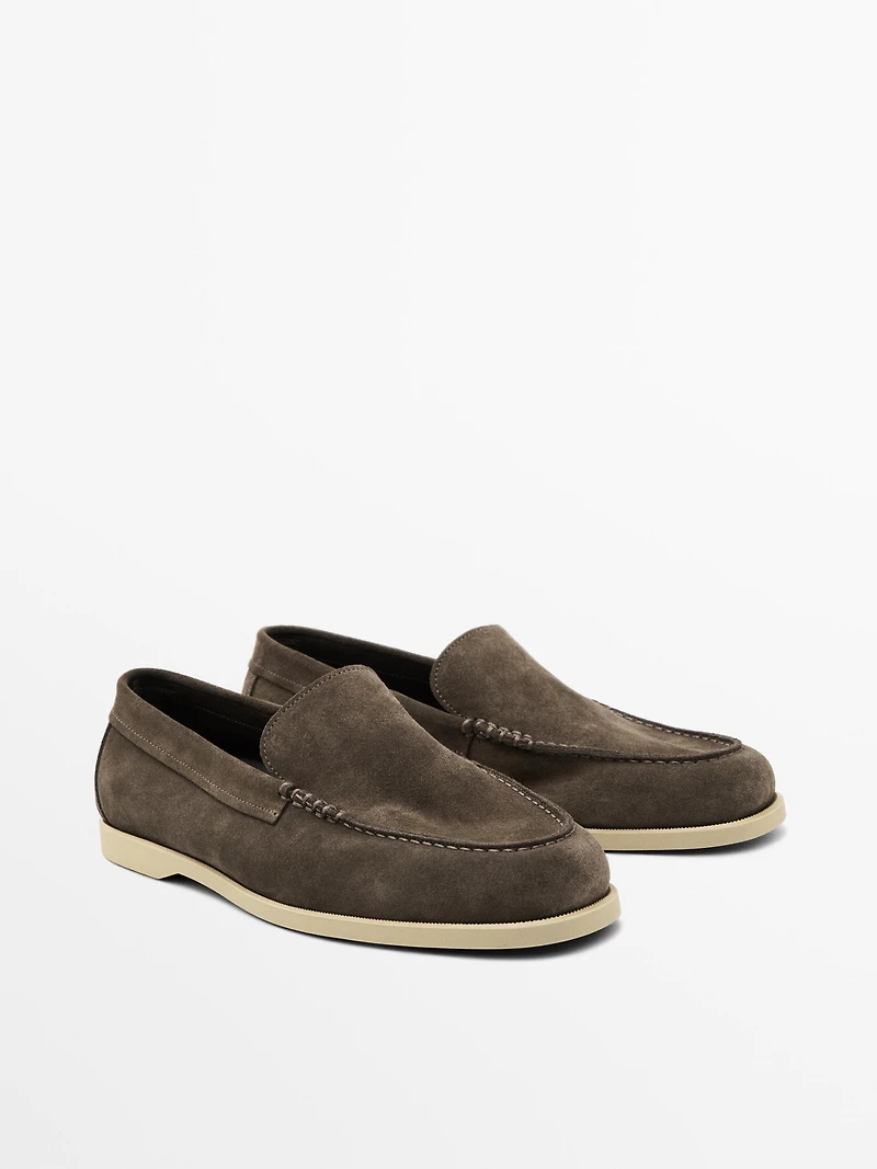 Mocassins souples en croûte de cuir