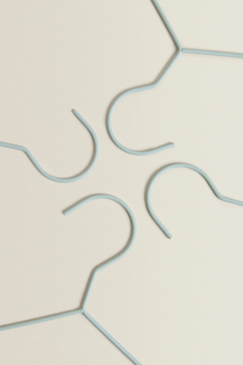PACK OF RUBBERIZED BABY HANGERS (PACK 6)