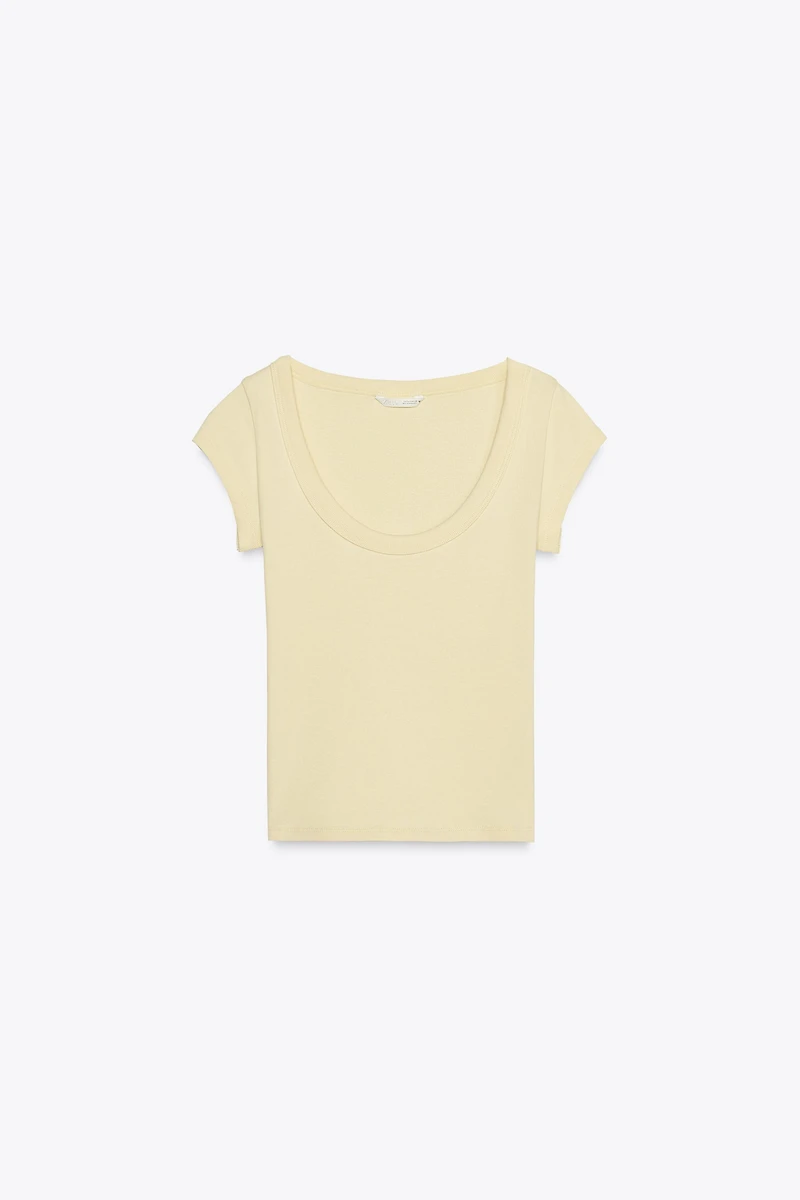 SCOOP NECK TOP