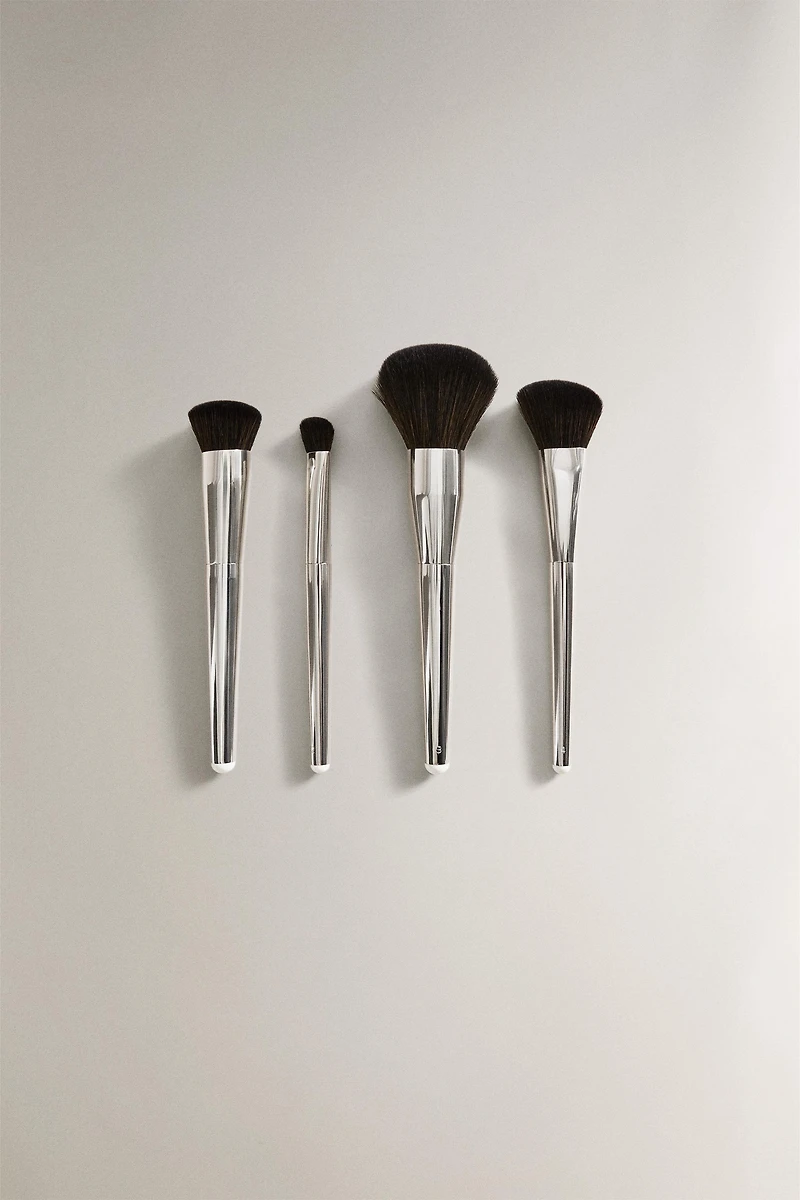 ENSEMBLE PINCEAUX MAQUILLAGE (ENSEMBLE DE 4)