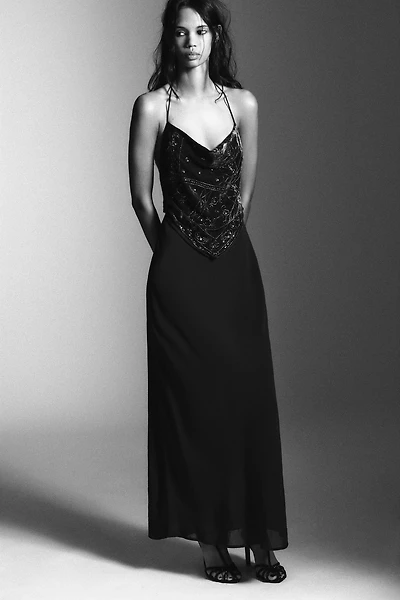 ROBE LONGUE EN VELOURS AVEC FANTAISIE