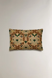 SYMMETRICAL FLORAL THROW PILLOW COVER
