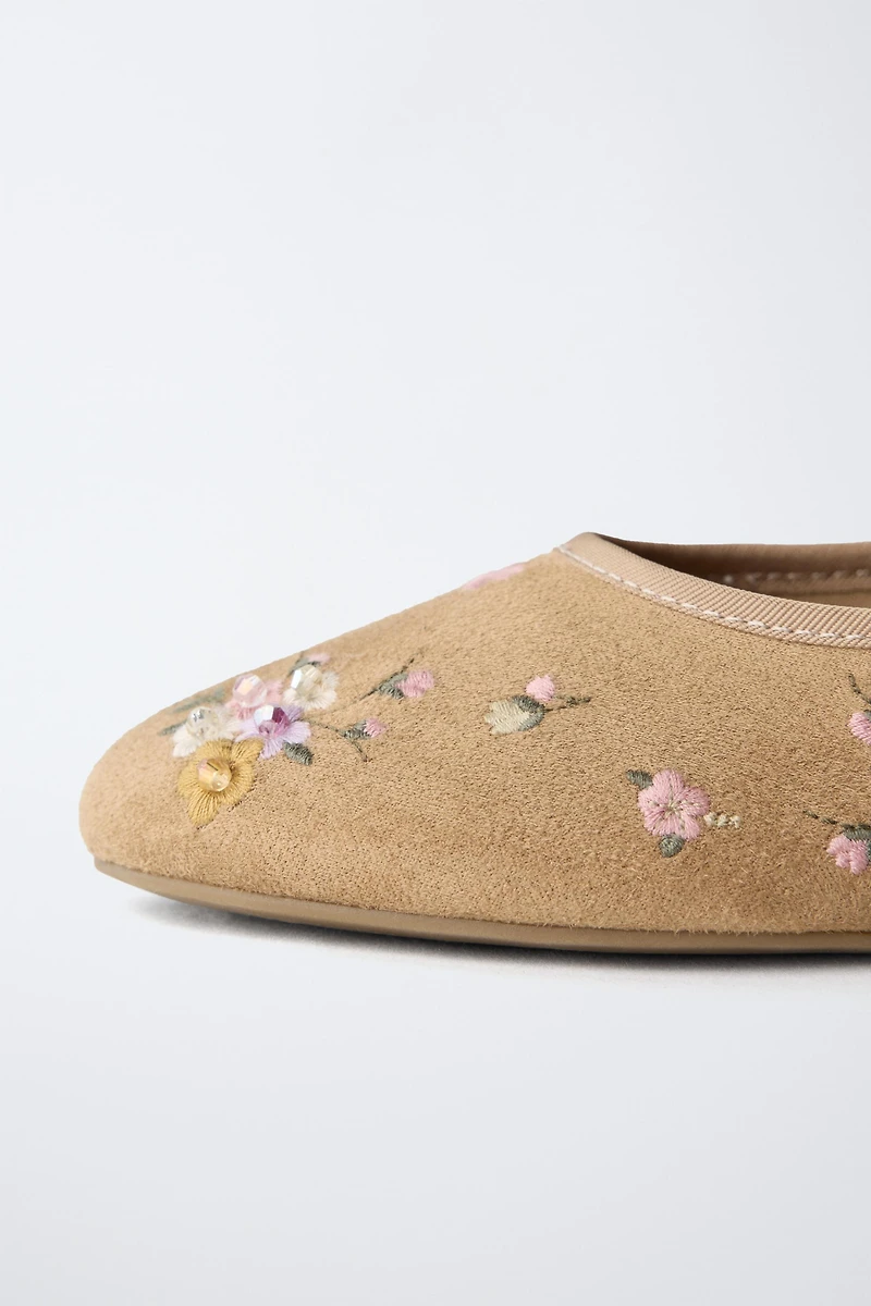 BALLERINES BRODÉES FLEURS