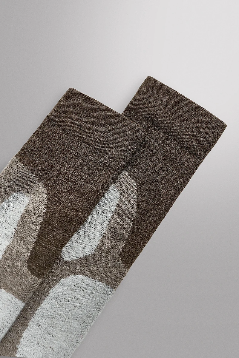 LONG TEXTURED SKI SOCKS