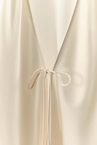 CHEMISE SATINÉE DENTELLE NŒUD