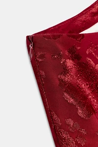 TOP ASYMÉTRIQUE JACQUARD À CEINTURE