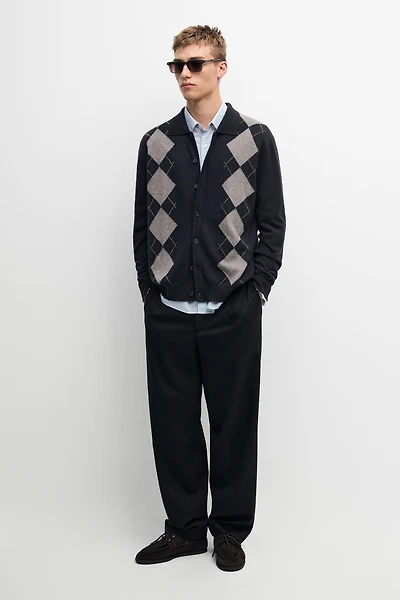 100% cashmere argyle cardigan with buttons