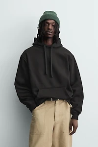 TEXTURED HOODIE SWEATSHIRT