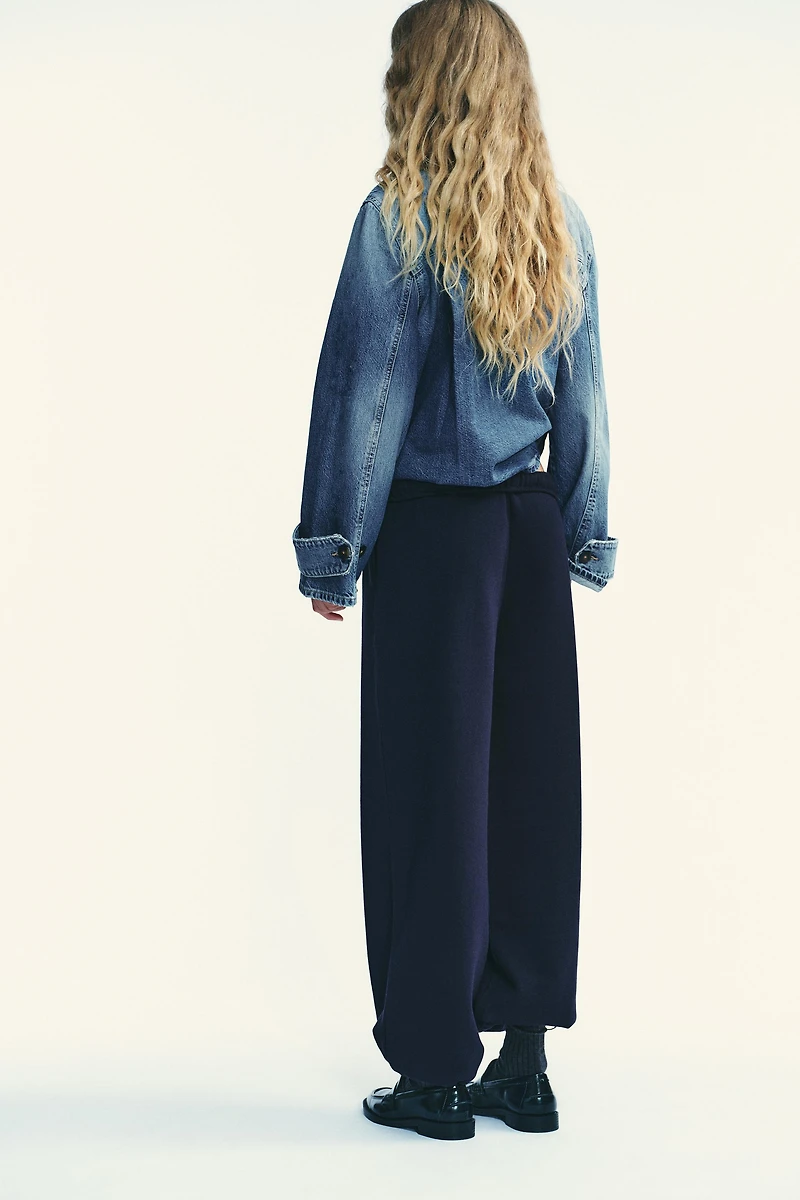 PLUSH BASIC STRAIGHT PANTS
