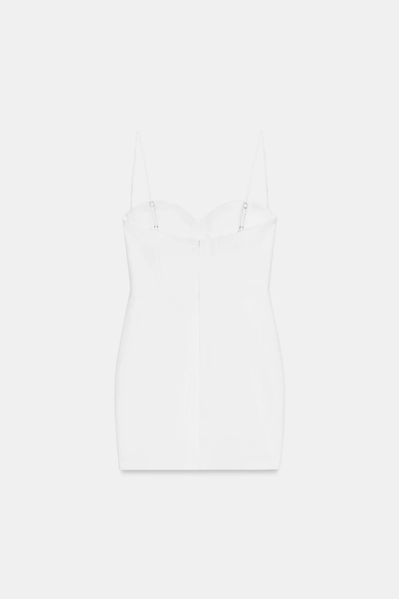 ROBE COURTE À BRETELLES ET POIS