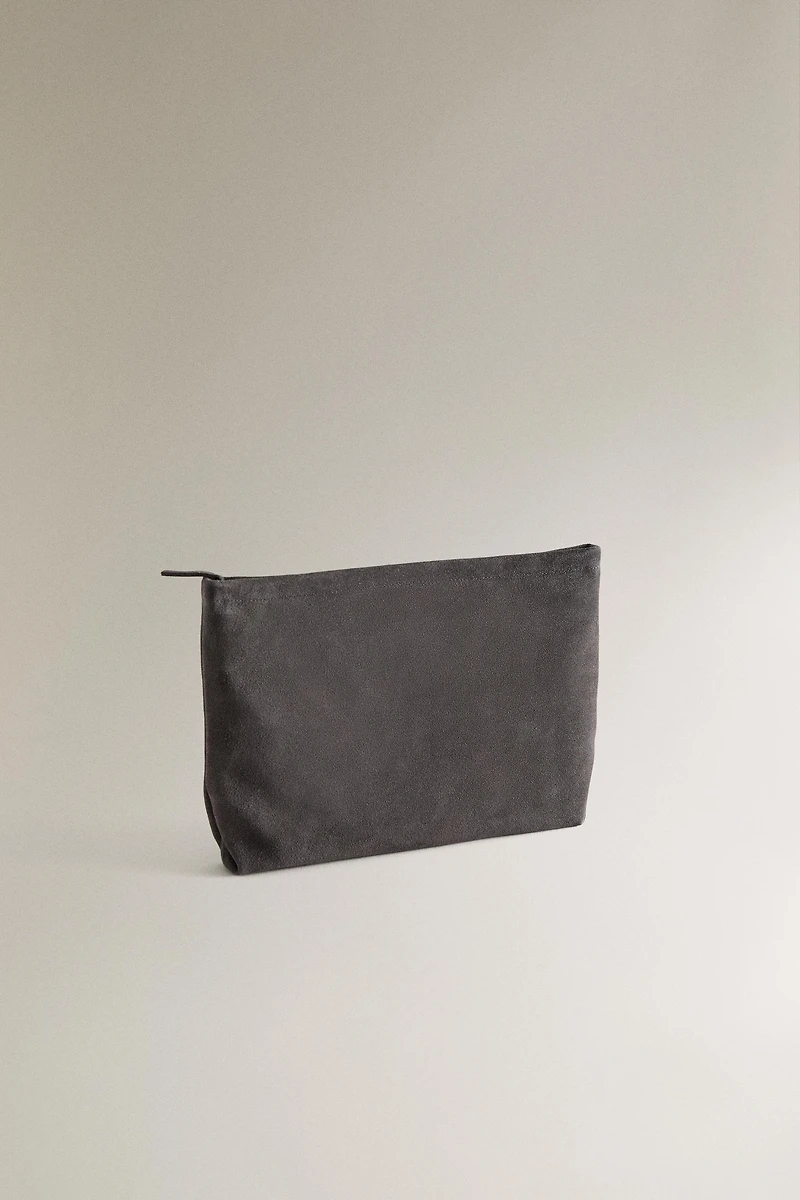 LARGE SPLIT SUEDE MAKEUP BAG