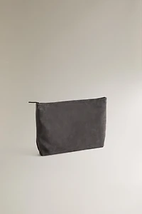 LARGE SPLIT SUEDE MAKEUP BAG