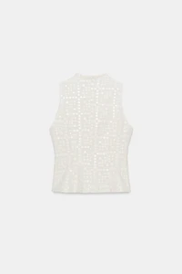 EMBROIDERED EYELET TOP WITH FROG FASTENING