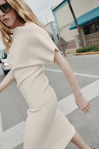 WIDE SLEEVE KNIT JUMPER