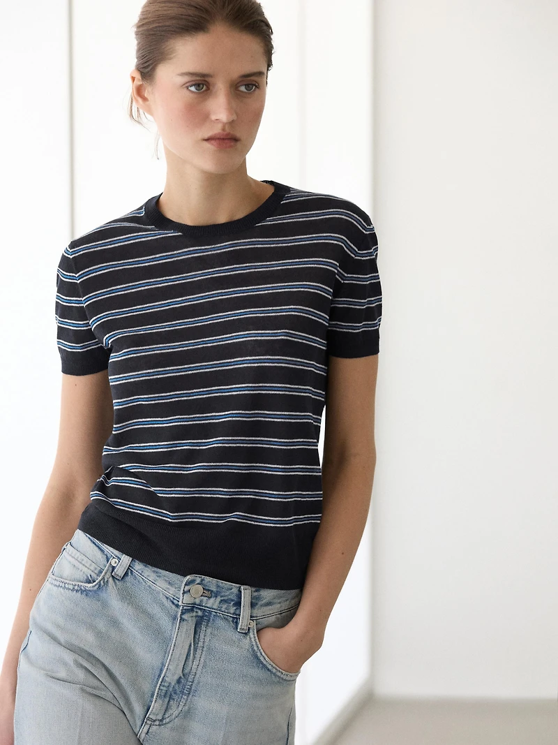 Short sleeve sweater with striped detail