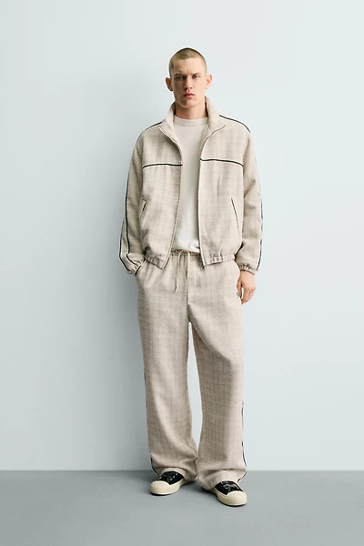 PANTALON DE JOGGING STRUCTURÉ À BANDE CONTRASTANTE