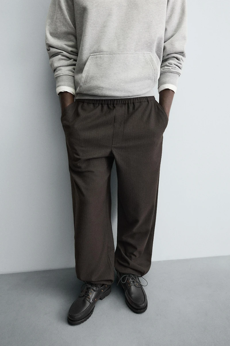 RELAXED FIT TEXTURED PANTS