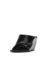Leather wedge sandals