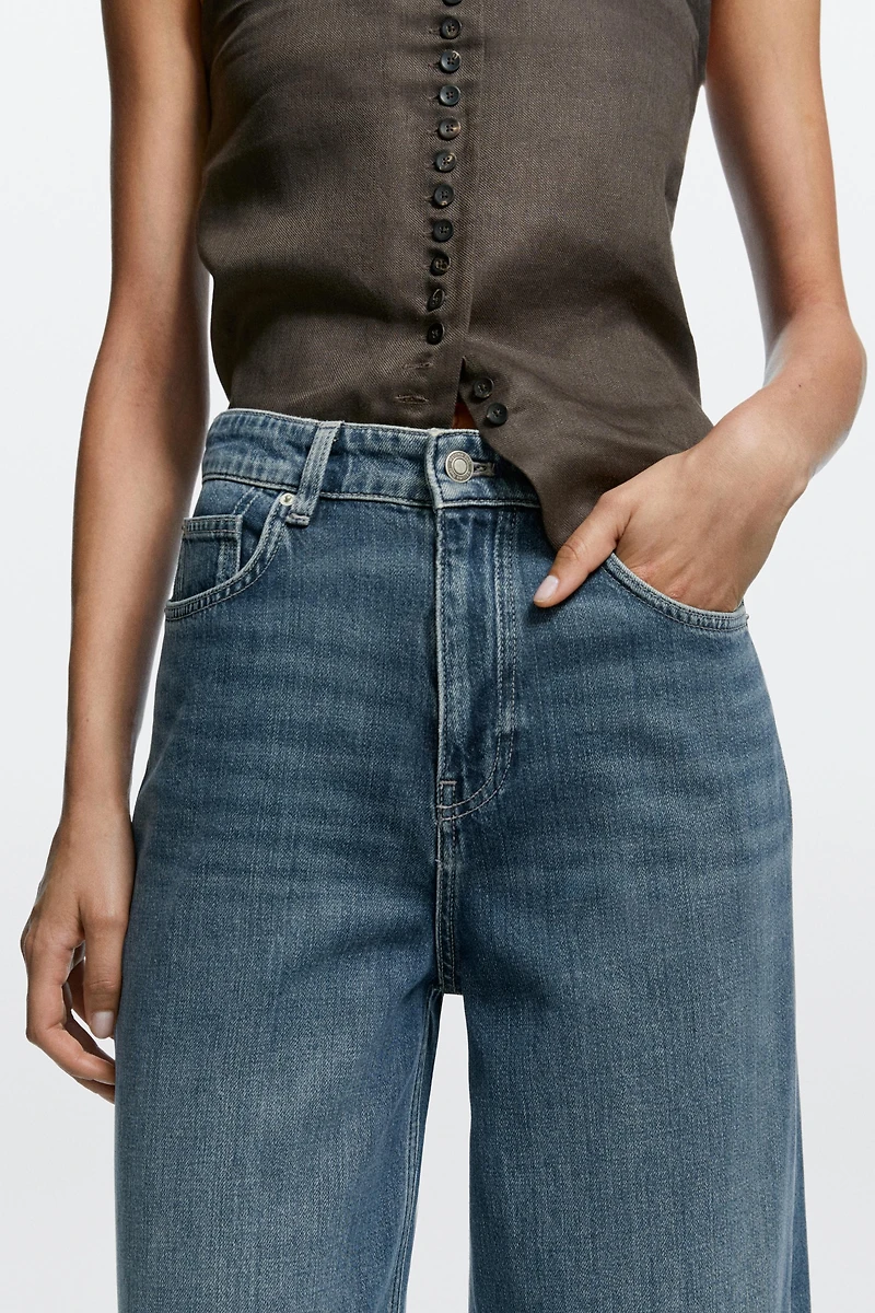 Relaxed wide-leg jeans