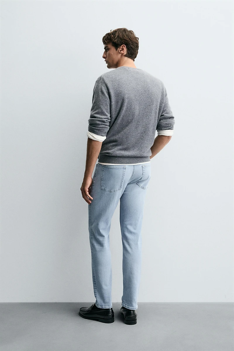 BASIC SLIM FIT JEANS