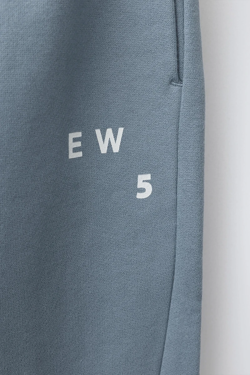 PANTALON DE JOGGING À INSCRIPTION