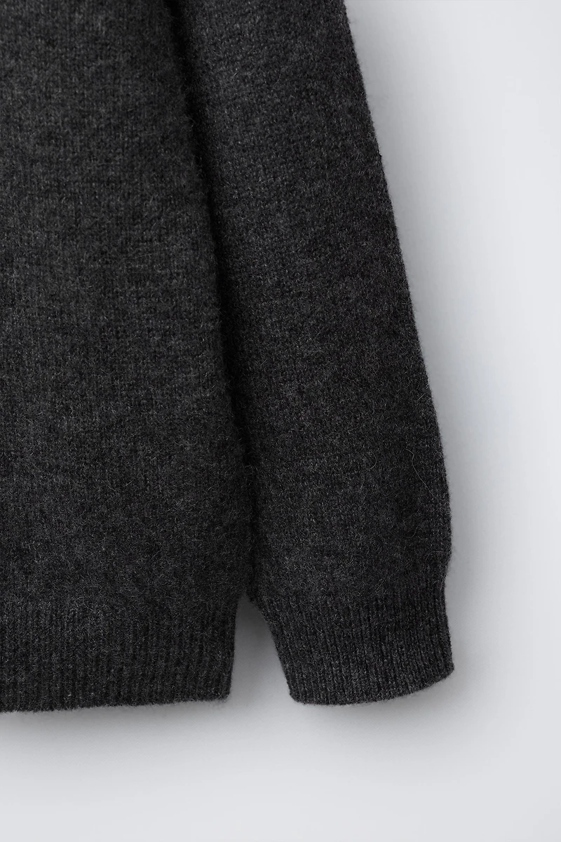100% CASHMERE SWEATER