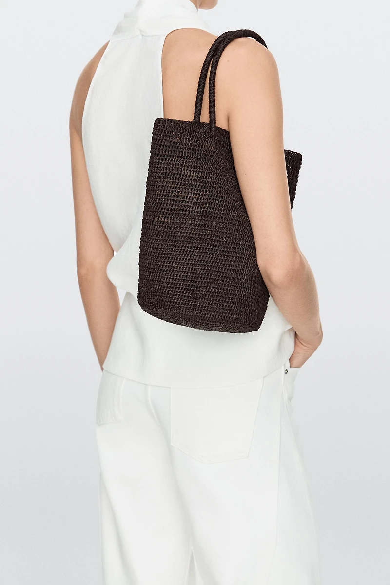 Mini raffia bucket bag