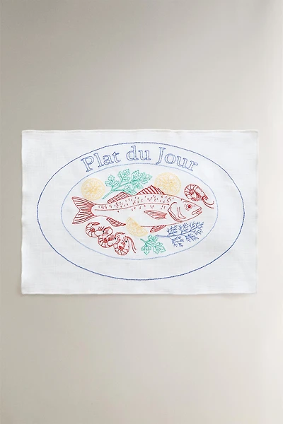 EMBROIDERED FISH PLACEMAT