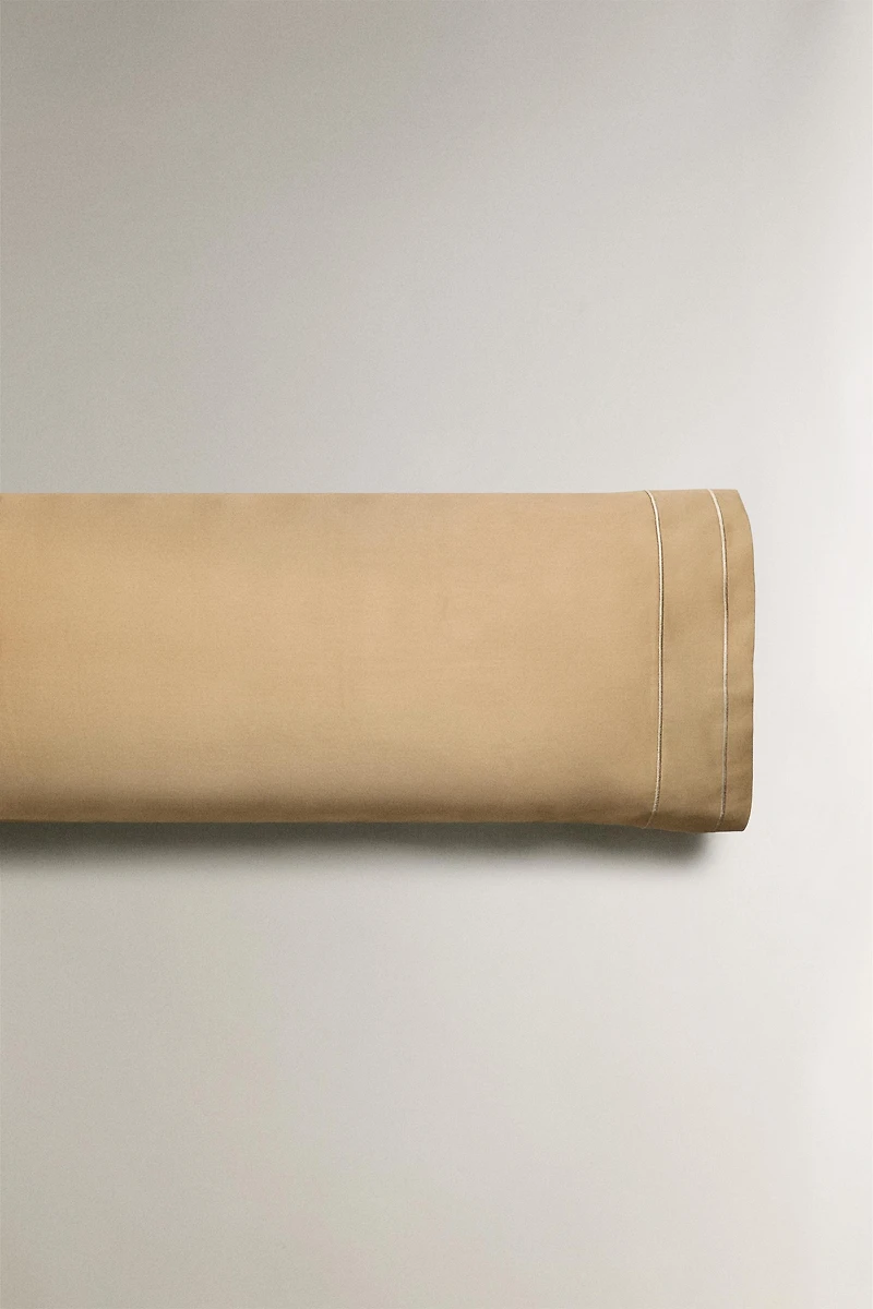 TAIE D’OREILLER SATIN DOUBLE FESTON