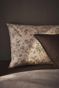 FLORAL PRINT PILLOWCASE