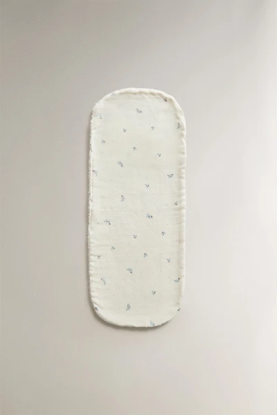 KIDS' SHOULDER BIB WITH FLORAL DESIGN