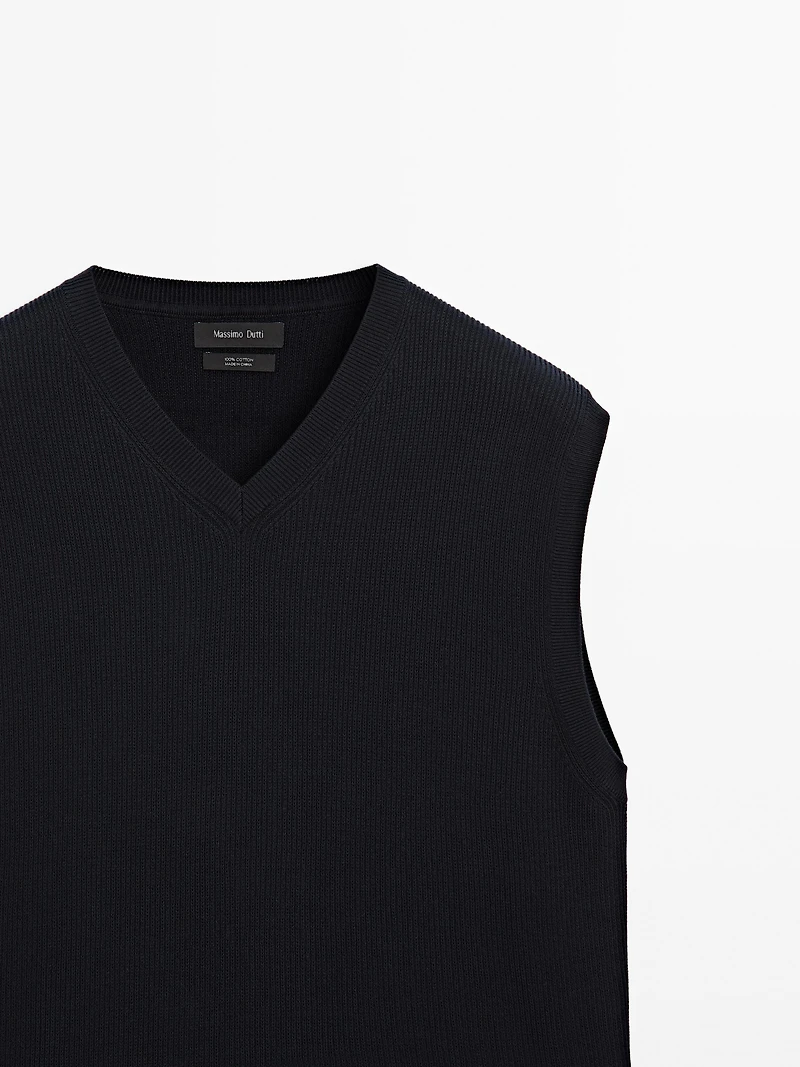 Veste sans manches en maille à col V