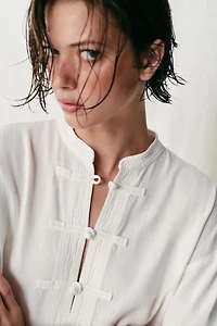 LINEN OVERSIZED SHIRT WITH FROG FASTENING