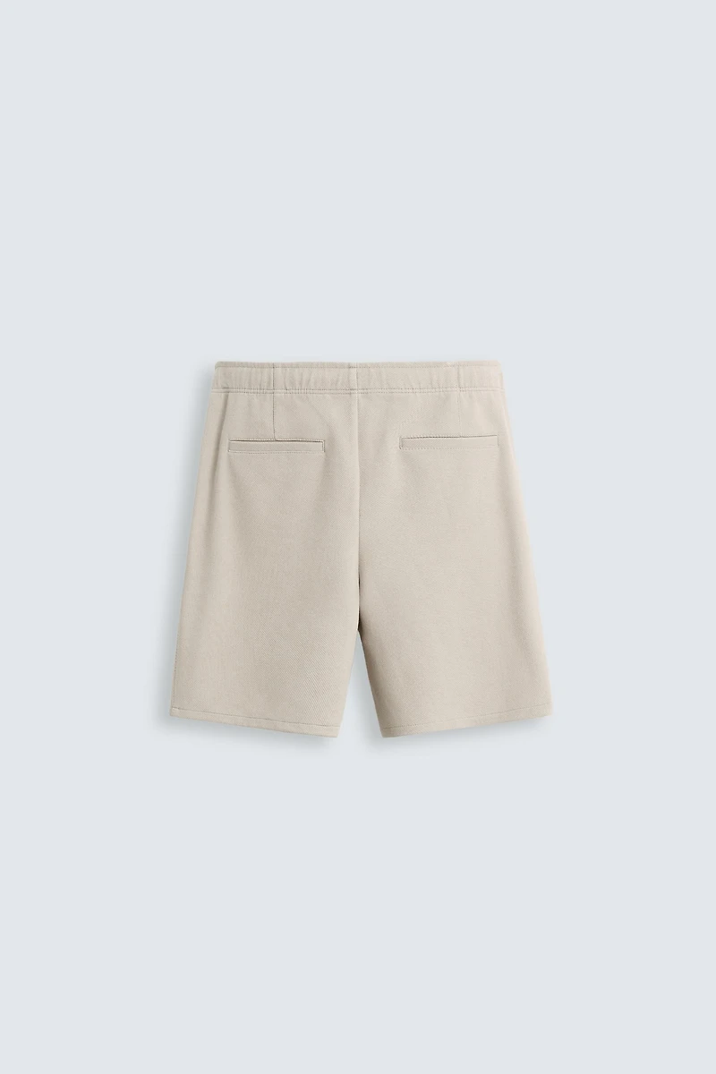 TEXTURED COMFORT SHORTS