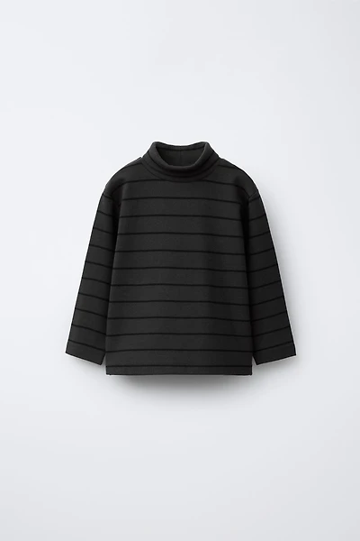 STRIPED TURTLENECK T-SHIRT